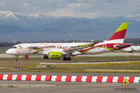 Airbus A220-300